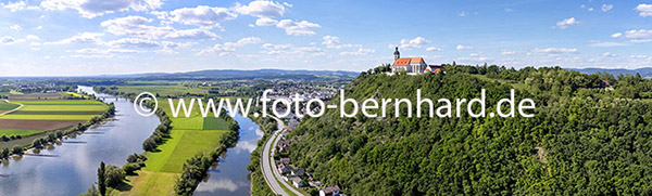 Bogenberg im Winter (Panorama-Ansicht)