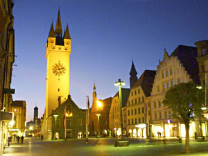 Straubinger Ludwigsplatz Abendstimmung