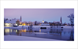 Straubinger Stadtsilhouette im Schnee